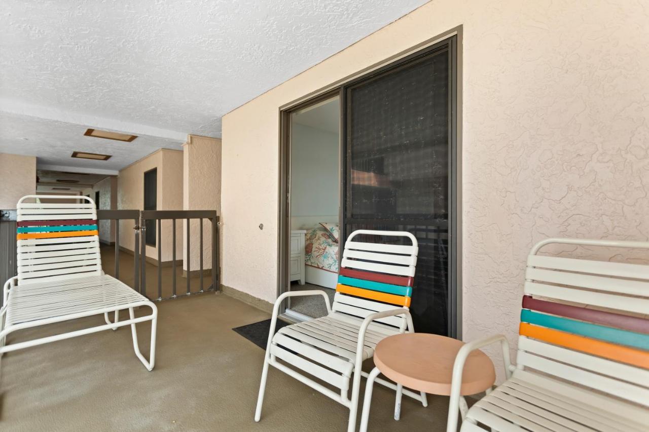 Gulf Gate Resort By Travel Resort Services St. Pete Beach Bagian luar foto