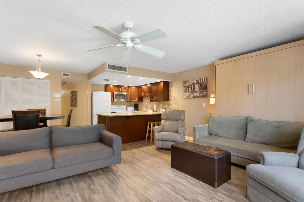 Gulf Gate Resort By Travel Resort Services St. Pete Beach Bagian luar foto