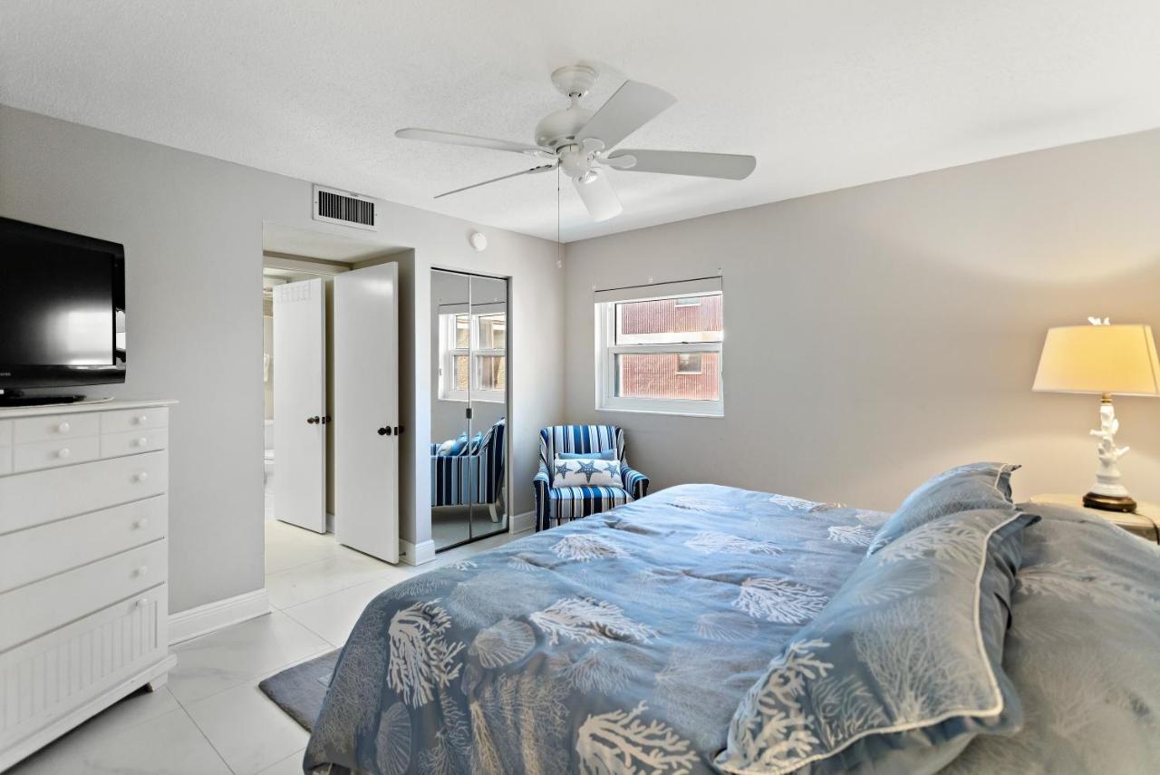 Gulf Gate Resort By Travel Resort Services St. Pete Beach Bagian luar foto