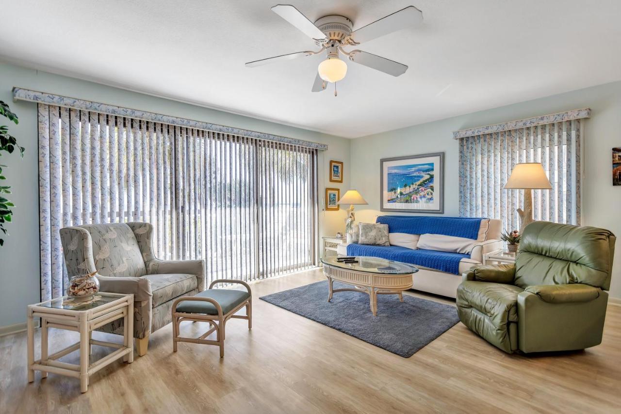 Gulf Gate Resort By Travel Resort Services St. Pete Beach Bagian luar foto
